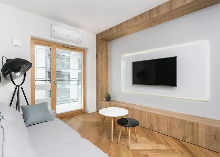 Urban - Great Location - Center - Mennica 166 شقة وارسو