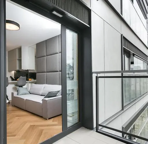 Urban - Great Location - Center - Mennica 166 *