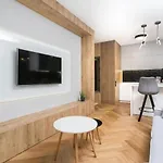 Urban - Great Location - Center - Mennica 166 公寓