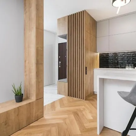 Urban - Great Location - Center - Mennica 166 Appartement