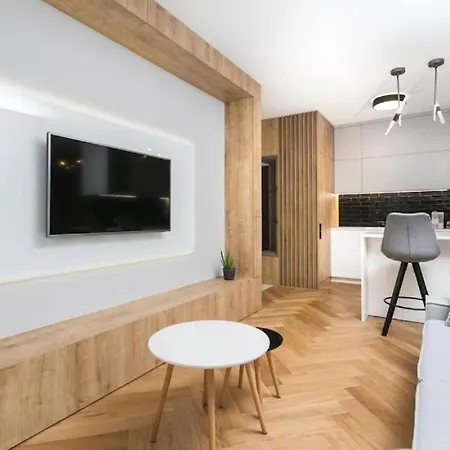 Urban - Great Location - Center - Mennica 166 アパート