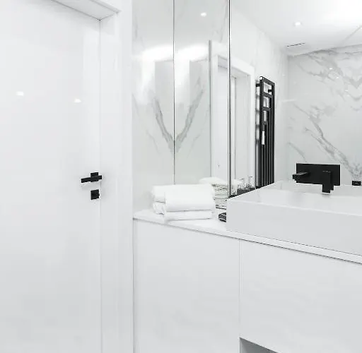 Urban - Great Location - Center - Mennica 166 Apartmán