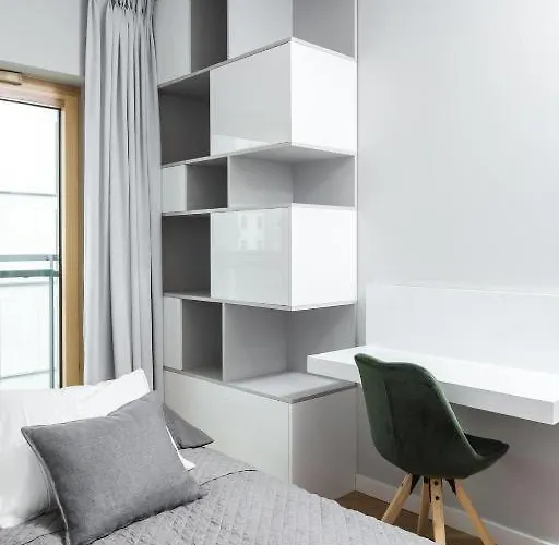 Apartmán Urban - Great Location - Center - Mennica 166 *