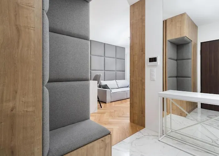 Urban - Great Location - Center - Mennica 166 Apartman Varsó