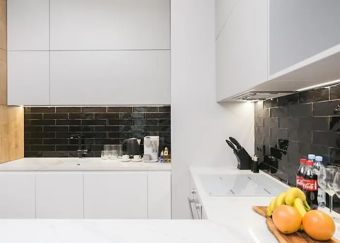 Urban - Great Location - Center - Mennica 166 Apartman *