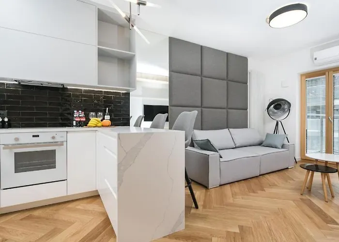 Urban - Great Location - Center - Mennica 166